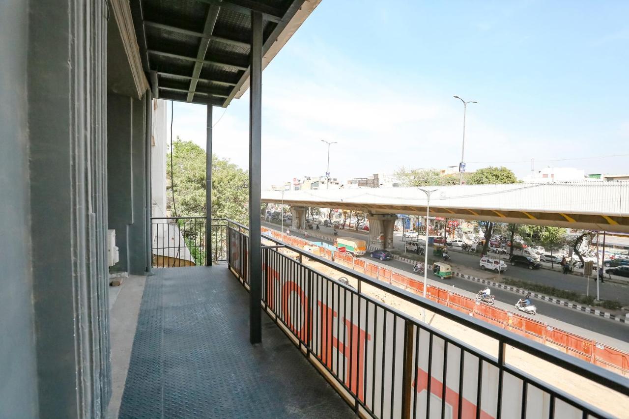 Fabhotel Vat - Meera Bagh デリー エクステリア 写真